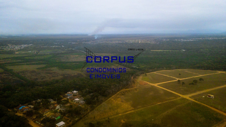 Imagem Terreno à Venda, 300 m² em Rasa - Cabo Frio