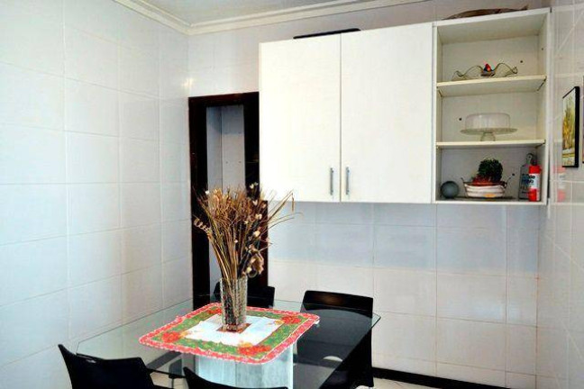 Imagem Casa com 4 Quartos à Venda, 245 m² em Jardim Placaford - Salvador