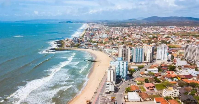 Imagem Casa com 2 Quartos à Venda, 75 m² em Barra Velha Imagem Casa com 2 Quartos à Venda, 75 m² em Barra Velha
