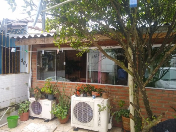 Imagem Casa com 2 Quartos à Venda, 300 m² em São Lucas - Viamão
