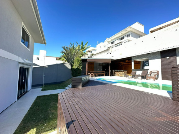 Imagem Casa com 3 Quartos à Venda, 206 m² em Pedra Branca - Palhoça Imagem Casa com 3 Quartos à Venda, 206 m² em Pedra Branca - Palhoça