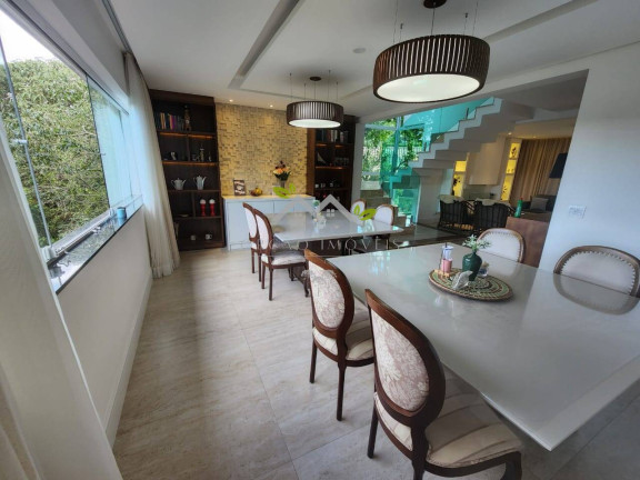 Imagem Casa com 3 Quartos à Venda, 450 m² em Alto Da Boa Vista - Campos Do Jordão Imagem Casa com 3 Quartos à Venda, 450 m² em Alto Da Boa Vista - Campos Do Jordão
