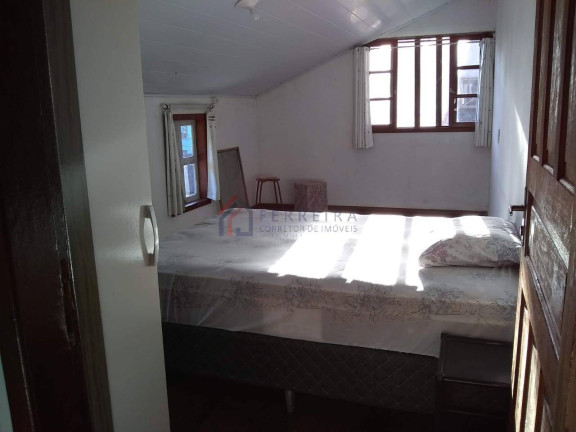Imagem Casa com 3 Quartos à Venda, 140 m² em Costeira Do Pirajubaé - Florianópolis Imagem Casa com 3 Quartos à Venda, 140 m² em Costeira Do Pirajubaé - Florianópolis