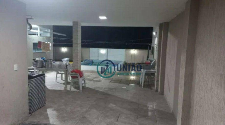 Imagem Casa com 4 Quartos à Venda, 213 m² em Arsenal - São Gonçalo