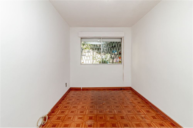 Imagem Imóvel com 2 Quartos à Venda, em Santo Antônio - Porto Alegre Imagem Imóvel com 2 Quartos à Venda, em Santo Antônio - Porto Alegre
