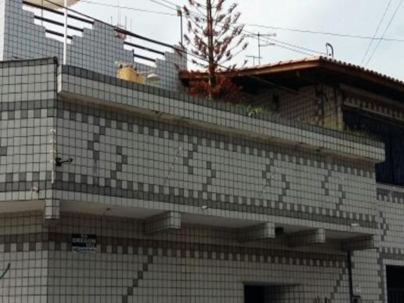 Imagem Imóvel com 7 Quartos à Venda, 270 m² em Serrinha - Fortaleza Imagem Imóvel com 7 Quartos à Venda, 270 m² em Serrinha - Fortaleza