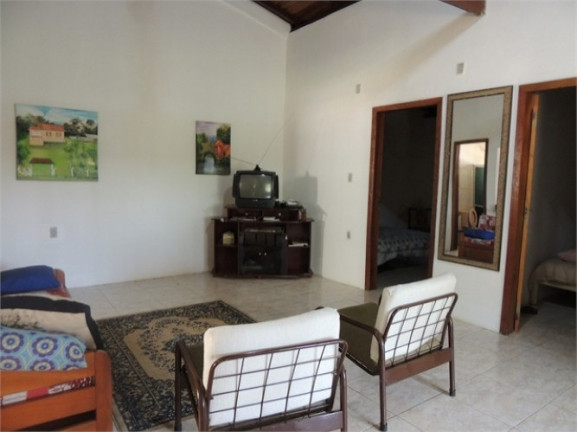 Imagem Casa com 2 Quartos à Venda, 2.340 m² em águas Claras - Viamão