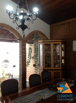 Imagem Casa com 7 Quartos à Venda, 350 m² em Ouro Preto - Belo Horizonte Imagem Casa com 7 Quartos à Venda, 350 m² em Ouro Preto - Belo Horizonte