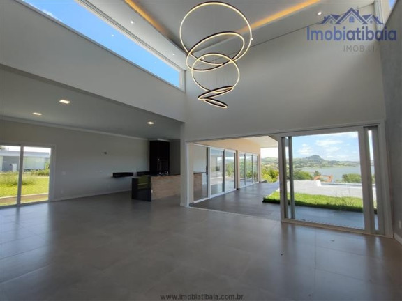 Imagem Casa de Condomínio com 4 Quartos à Venda, 1.041 m² em Centro - Piracaia