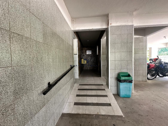 Imagem Apartamento com 2 Quartos à Venda, 65 m² em Torre - Recife