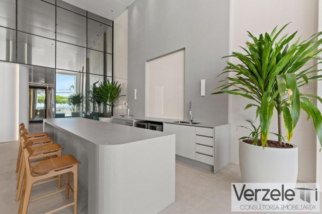 Imagem Apartamento com 4 Quartos à Venda, 196 m² em Centro - Balneário Camboriú Imagem Apartamento com 4 Quartos à Venda, 196 m² em Centro - Balneário Camboriú