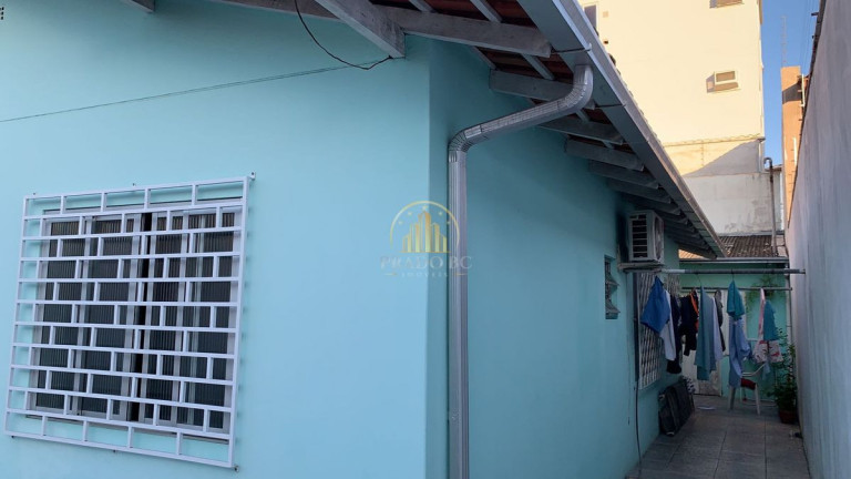 Imagem Casa com 3 Quartos à Venda, 253 m² em Centro - Balneário Camboriú Imagem Casa com 3 Quartos à Venda, 253 m² em Centro - Balneário Camboriú