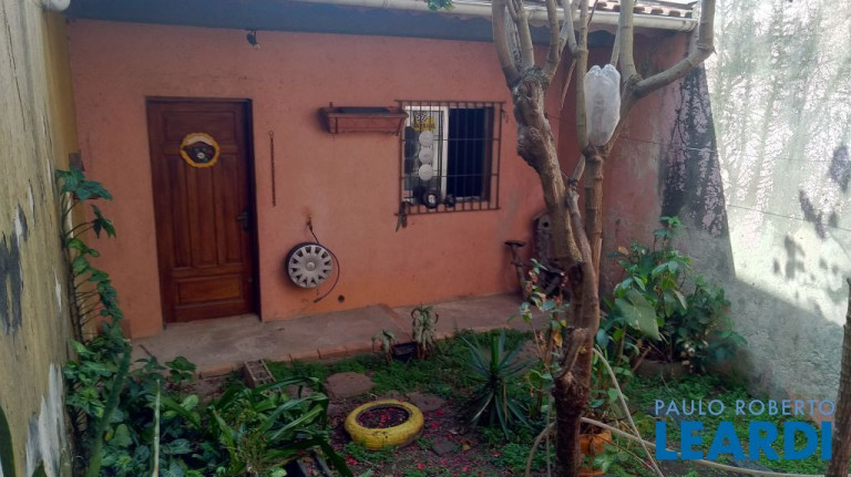 Imagem Casa com 2 Quartos à Venda, 140 m² em Campestre - Santo André Imagem Casa com 2 Quartos à Venda, 140 m² em Campestre - Santo André