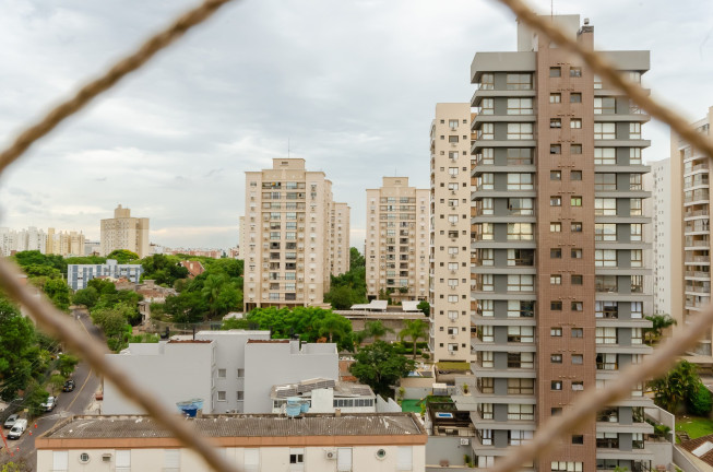 Imagem Imóvel com 2 Quartos à Venda, 72 m² em Passo Da Areia - Porto Alegre