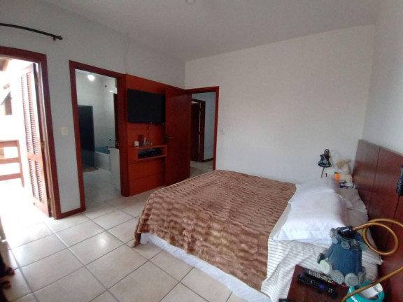 Imagem Casa com 4 Quartos à Venda, 320 m² em Capoeiras - Florianópolis