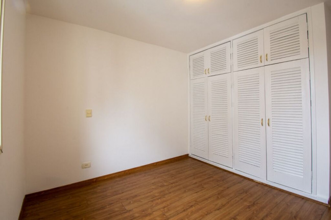 Imagem Apartamento com 3 Quartos à Venda,  em Jardim Taboão - São Paulo