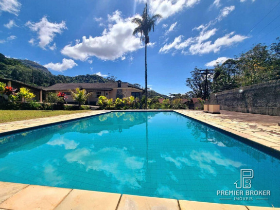 Imagem Casa com 4 Quartos à Venda, 354 m² em Granja Guarani - Teresópolis Imagem Casa com 4 Quartos à Venda, 354 m² em Granja Guarani - Teresópolis