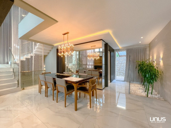 Imagem Casa de Condomínio com 4 Quartos à Venda, 426 m² em Estreito - Florianópolis