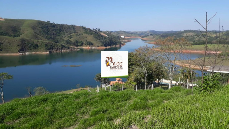 Terreno à Venda, 3.085 m² em Centro - Santa Isabel