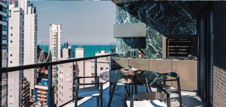 Imagem Cobertura com 3 Quartos à Venda,  em Pioneiros - Balneário Camboriú