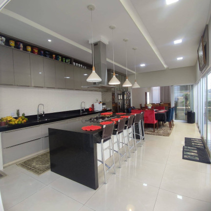 Imagem Casa com 3 Quartos à Venda, 240 m² em Boa Vista - Anápolis Imagem Casa com 3 Quartos à Venda, 240 m² em Boa Vista - Anápolis
