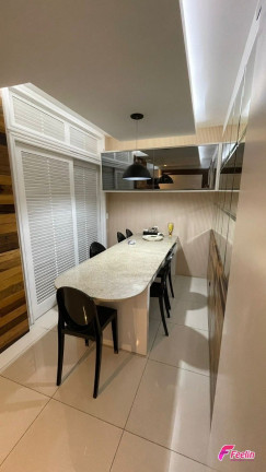 Imagem Apartamento com 4 Quartos à Venda, 332 m² em Centro - Florianópolis Imagem Apartamento com 4 Quartos à Venda, 332 m² em Centro - Florianópolis
