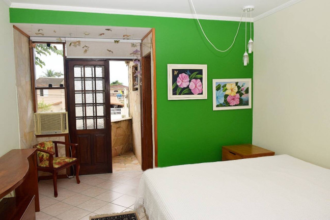 Imagem Casa com 9 Quartos à Venda, 720 m² em Jardim Samambaia - Ubatuba Imagem Casa com 9 Quartos à Venda, 720 m² em Jardim Samambaia - Ubatuba