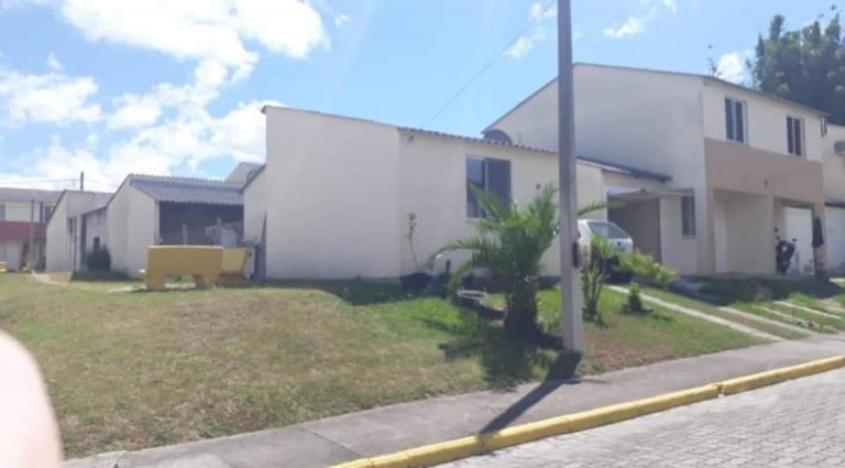 Imagem Casa com 2 Quartos à Venda, 68 m² em Fragata - Pelotas Imagem Casa com 2 Quartos à Venda, 68 m² em Fragata - Pelotas