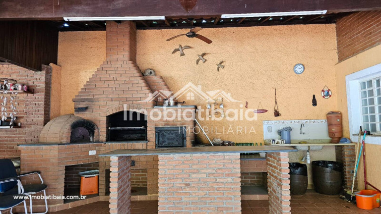 Chácara com 5 Quartos à Venda, 3.024 m² em Cachoeira - Atibaia