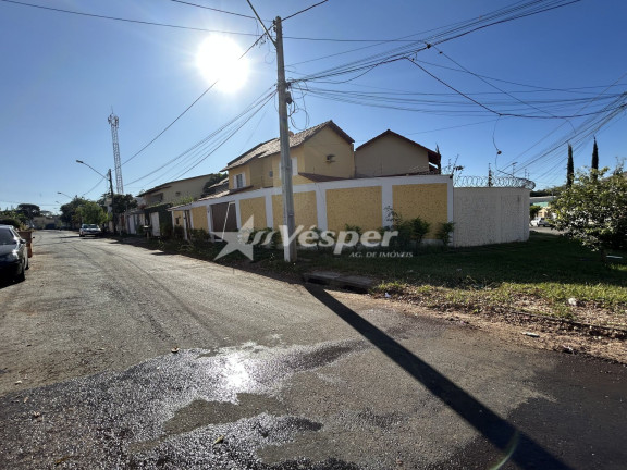 Imagem Sobrado com 3 Quartos à Venda, 146 m² em Jardim Santo Antônio - Goiânia Imagem Sobrado com 3 Quartos à Venda, 146 m² em Jardim Santo Antônio - Goiânia