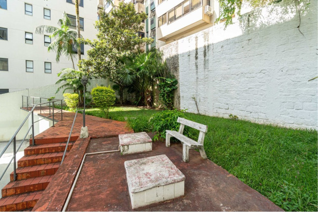 Imagem Imóvel com 4 Quartos à Venda, 277 m² em Auxiliadora - Porto Alegre Imagem Imóvel com 4 Quartos à Venda, 277 m² em Auxiliadora - Porto Alegre