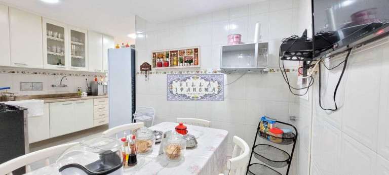 Imagem Apartamento com 4 Quartos à Venda, 170 m² em Copacabana - Rio De Janeiro Imagem Apartamento com 4 Quartos à Venda, 170 m² em Copacabana - Rio De Janeiro