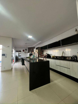 Imagem Casa com 3 Quartos à Venda, 238 m² em Pozzobon - Votuporanga