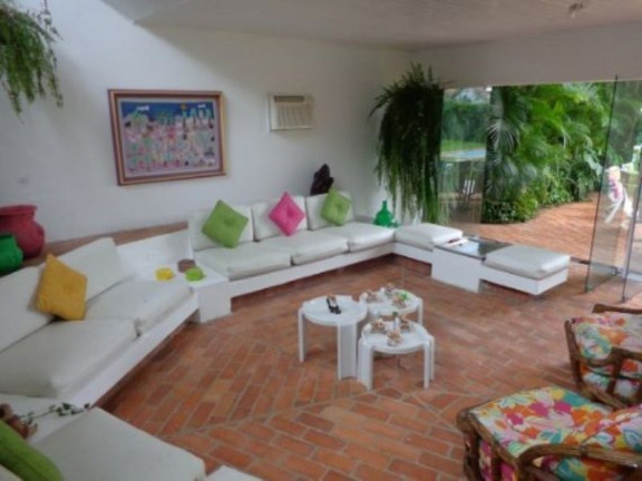 Casa com 5 Quartos à Venda, 430 m² em Jardim Virginia - Guarujá