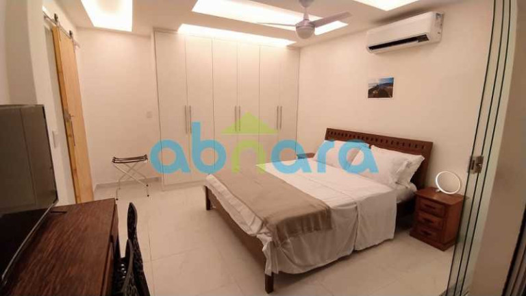 Imagem Apartamento com 1 Quarto à Venda, 50 m² em Copacabana - Rio De Janeiro Imagem Apartamento com 1 Quarto à Venda, 50 m² em Copacabana - Rio De Janeiro