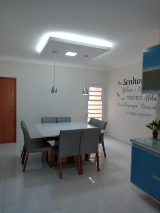 Imagem Casa com 3 Quartos à Venda, 120 m² em Vila São Geraldo - Taubaté Imagem Casa com 3 Quartos à Venda, 120 m² em Vila São Geraldo - Taubaté