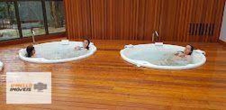 Imagem Casa com 1 Quarto à Venda, 500 m² em Vila Suíça - Gramado Imagem Casa com 1 Quarto à Venda, 500 m² em Vila Suíça - Gramado