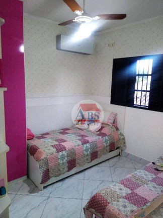 Imagem Sobrado com 3 Quartos à Venda, 250 m² em Jardim Casqueiro - Cubatão Imagem Sobrado com 3 Quartos à Venda, 250 m² em Jardim Casqueiro - Cubatão
