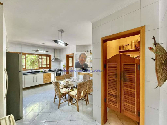 Imagem Casa com 4 Quartos à Venda, 336 m² em Chácara Vale Do Rio Cotia - Carapicuíba Imagem Casa com 4 Quartos à Venda, 336 m² em Chácara Vale Do Rio Cotia - Carapicuíba
