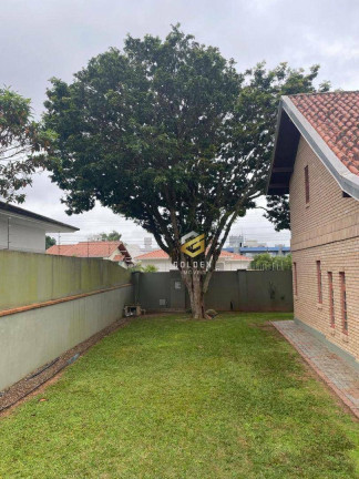 Imagem Casa com 3 Quartos à Venda, 270 m² em Centro - Tijucas Imagem Casa com 3 Quartos à Venda, 270 m² em Centro - Tijucas