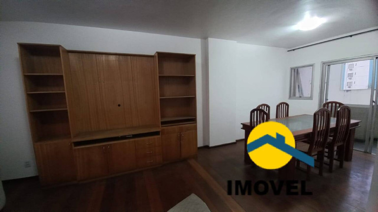 Imagem Apartamento com 3 Quartos à Venda, 129 m² em Icaraí - Niterói