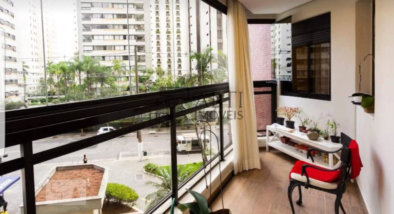Imagem Apartamento com 3 Quartos para Alugar, 120 m² em Moema - São Paulo Imagem Apartamento com 3 Quartos para Alugar, 120 m² em Moema - São Paulo