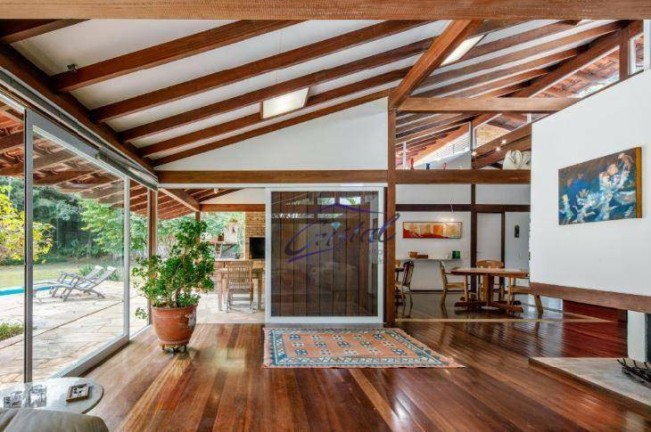 Imagem Casa com 3 Quartos à Venda, 274 m² em Granja Viana - Carapicuíba Imagem Casa com 3 Quartos à Venda, 274 m² em Granja Viana - Carapicuíba