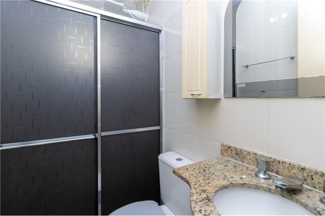 Imóvel com 2 Quartos à Venda,  em Vila Carrão - São Paulo