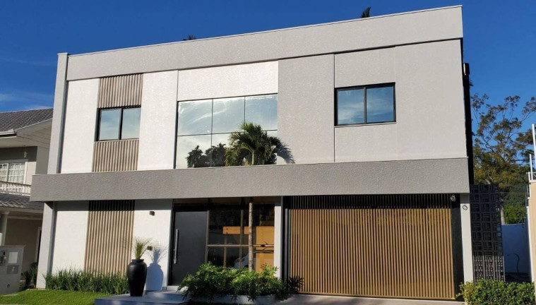 Imagem Casa com 4 Quartos à Venda, 250 m² em Barra Sul - Balneário Camboriú Imagem Casa com 4 Quartos à Venda, 250 m² em Barra Sul - Balneário Camboriú