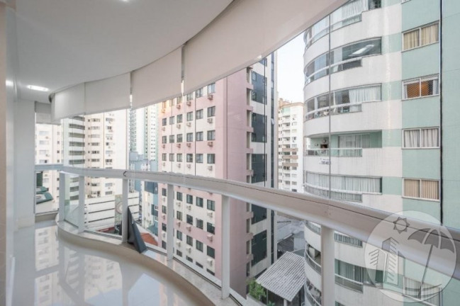 Imagem Apartamento com 3 Quartos à Venda, 133 m² em Centro - Balneário Camboriú Imagem Apartamento com 3 Quartos à Venda, 133 m² em Centro - Balneário Camboriú