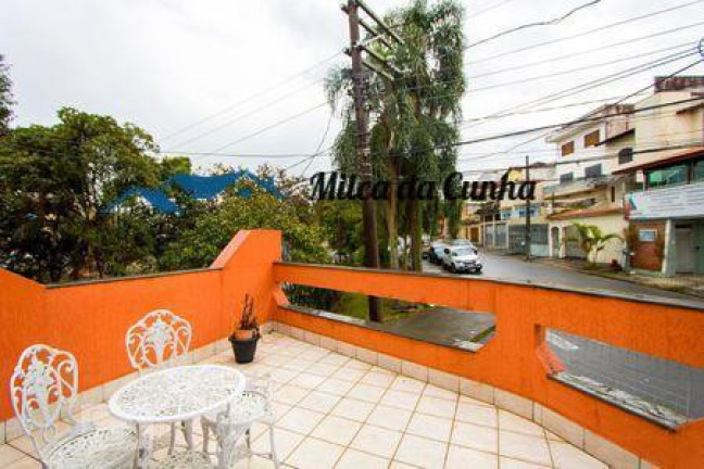 Imagem Casa com 3 Quartos à Venda, 207 m² em Jardim Stella - Santo André