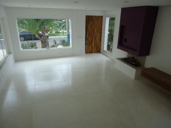 Casa à Venda,  em Alphaville 03 - Alphaville