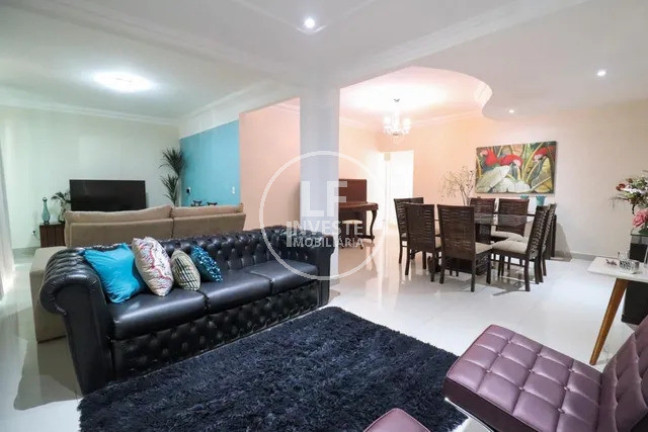 Imagem Casa com 4 Quartos à Venda, 360 m² em Jardim América - Goiânia Imagem Casa com 4 Quartos à Venda, 360 m² em Jardim América - Goiânia