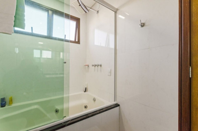 Imagem Apartamento com 3 Quartos à Venda, 149 m² em Cristo Rei - Curitiba Imagem Apartamento com 3 Quartos à Venda, 149 m² em Cristo Rei - Curitiba